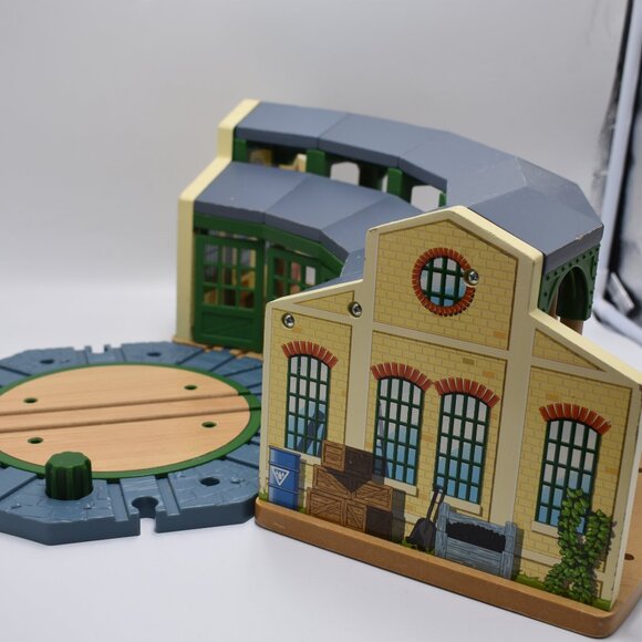 Thomas & Friends Y4367 Mattel Wooden Railway Tidmouth Sheds Turntable Roundabout - Picture 14 of 16